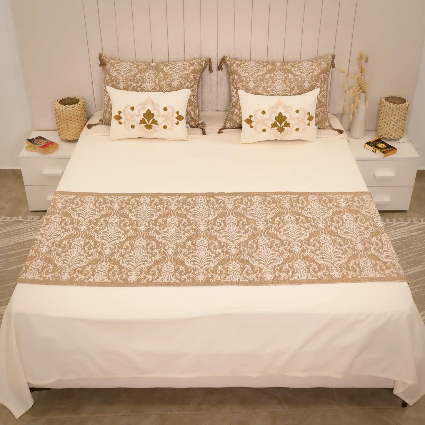 Chemin de lit Baroque + 2 Housses de coussin