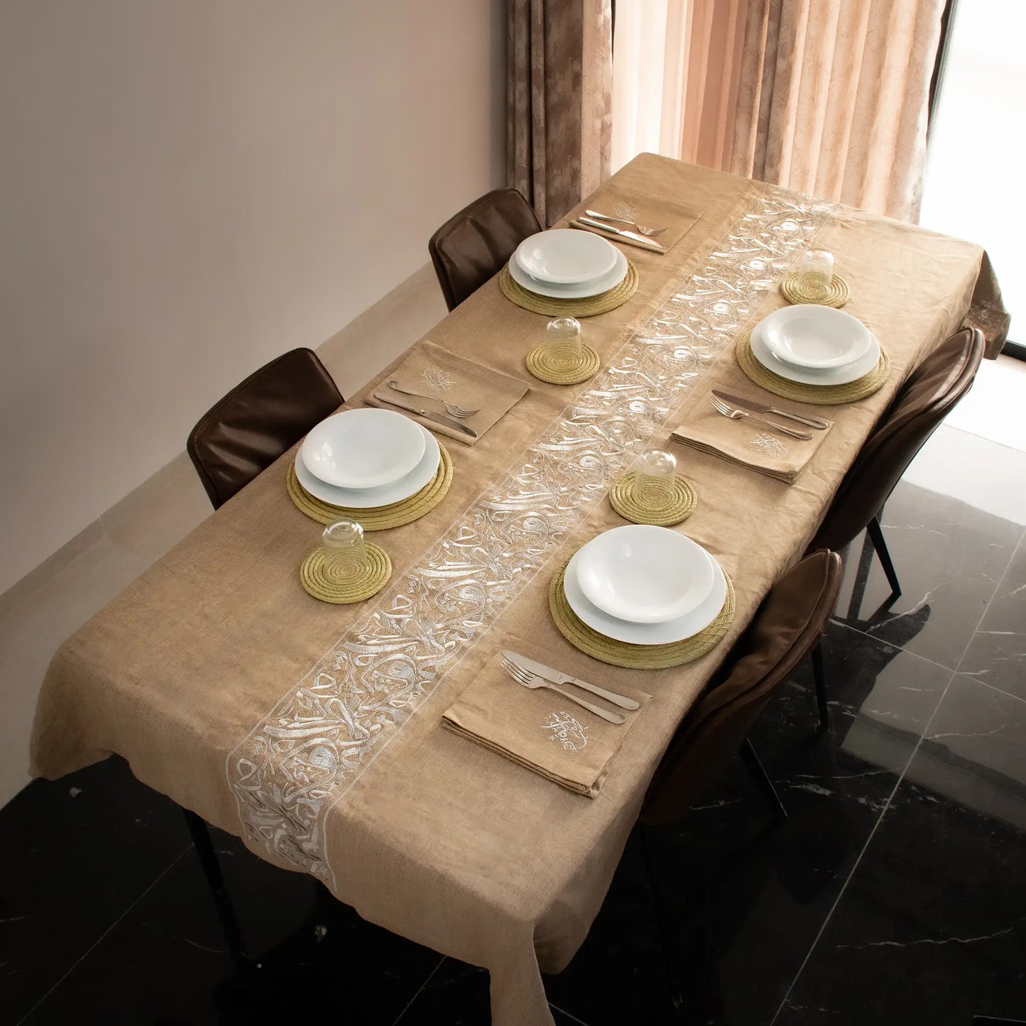 Nappe de table Calligraphie