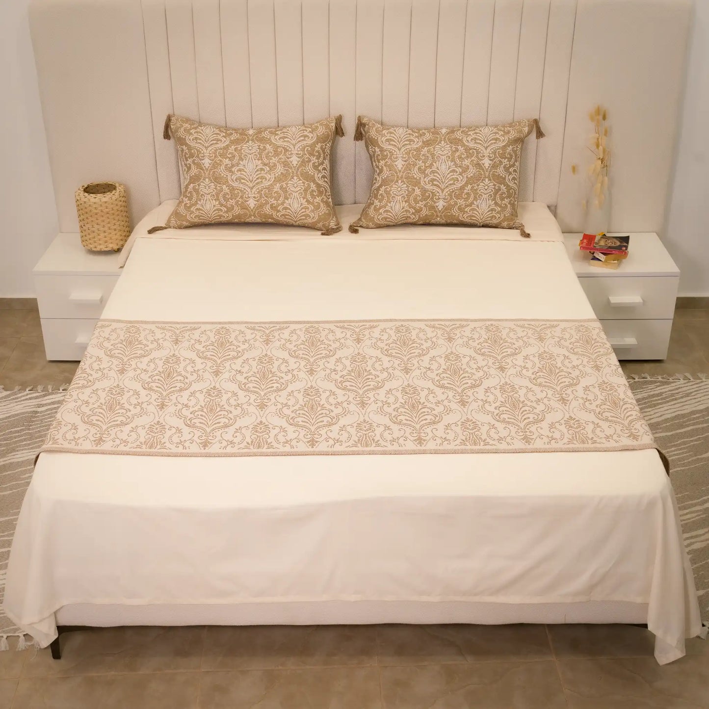 Chemin de lit Baroque + 2 Housses de coussin