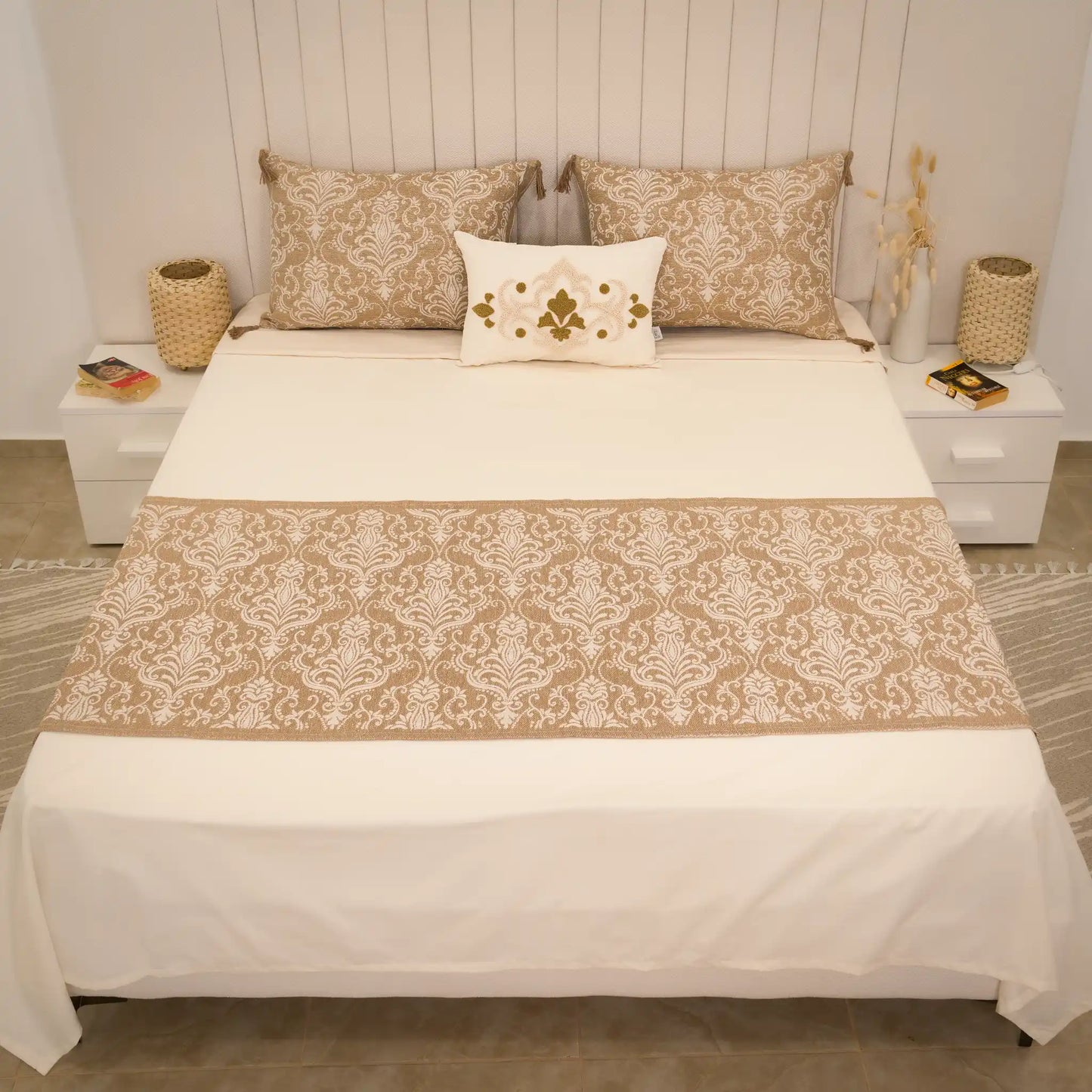 Chemin de lit Baroque + 2 Housses de coussin